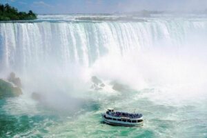 3 Day and 2 Night Tour: Toronto, 1000 Islands, and Niagara Falls - Day 2 Niagara logistics: Skylon Tower views and the Hornblower boat