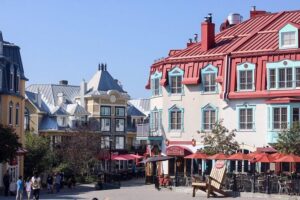 Mont Tremblant Private Day Tour from Montreal - The drive north: what to expect from a 7–9 hour day