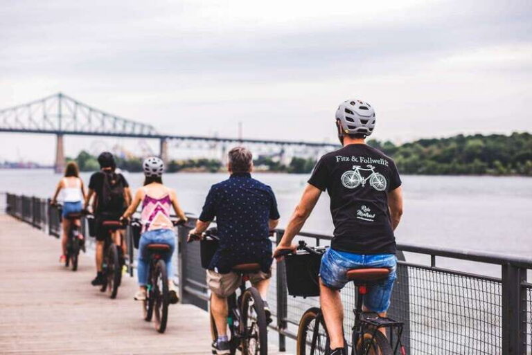 Montreal: Downtown and Old Montreal Highlights Bike Tour - Starting in Old Montreal: 87 Rue de la Commune Est