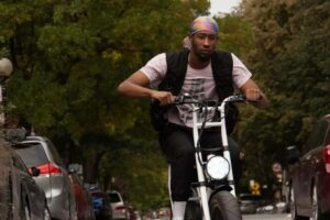 Montreal: E-Bike Sightseeing Tour - Getting oriented: 80 Rue Prince Arthur and the pre-ride routine