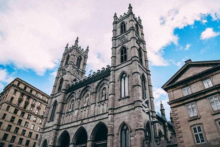 Montreal: Essential Neighborhoods Walking Tour + Basilica - Old Montréal streets: learning the district without getting stuck