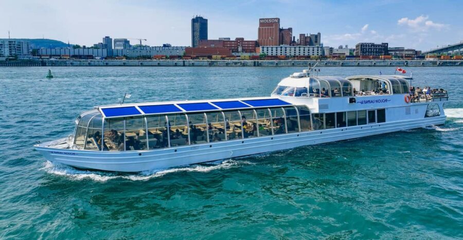 Montreal: Le Bateau-Mouche St. Lawrence Sightseeing Cruise - From Jacques-Cartier Pier: getting on without stress