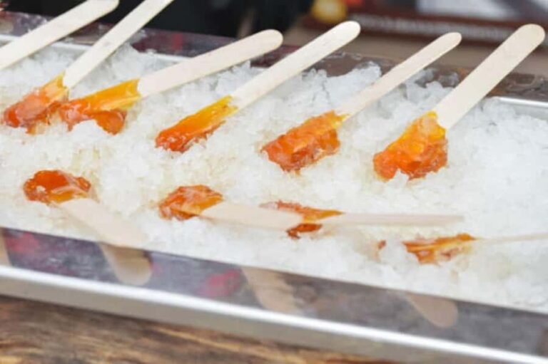 Montréal: Maple Syrup Tasting Conference! - The 1h15 rhythm: hot drink, tastings, then taffy on snow