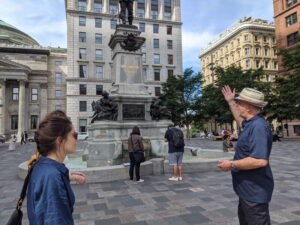 Montréal: Old Town Small Group Guided Walking Tour - Meeting at the Obelisk: Starting Without Stress