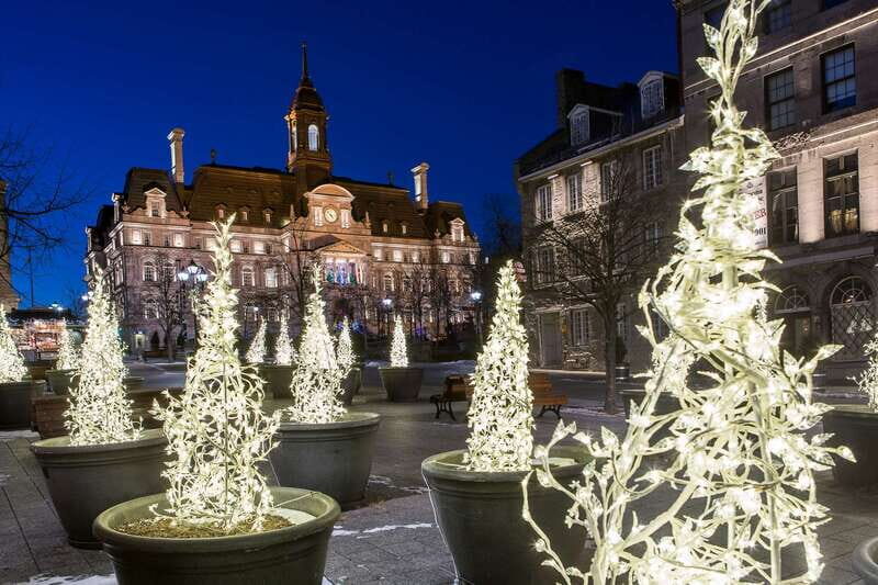 Old Montréal Small-Group Christmas Tour - The best part of a 90-minute Christmas walk in Old Montréal